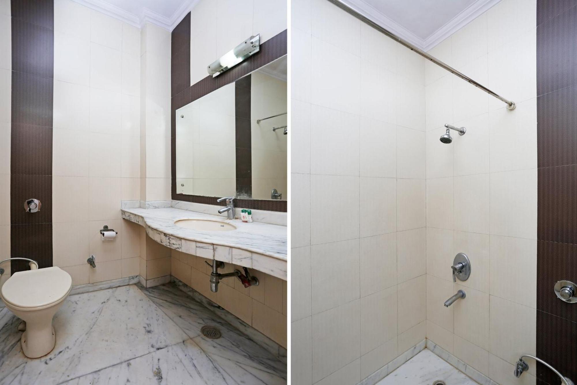 Hotel O Mid Town Дели Экстерьер фото